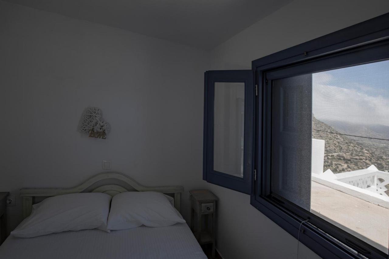 Thea Menetes Apartment Menetai Exterior photo